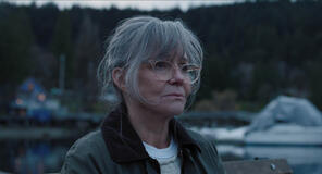 Sally Field come Tova in Creature luminose