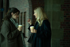 Charly Clive, Connie Britton in Rooster 1x09