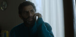 Yossi Marshek in Unconditional 1x02