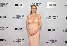 Elisha Cuthbert partecipa alla première di Every Year After al Tribeca Film Festival l'8 giugno 2026 a New York