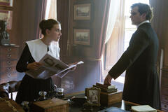 (S-D) Millie Bobby Brown come Enola Holmes, Henry Cavill come Sherlock Holmes in Enola Holmes