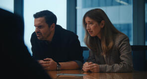Jake Johnson e Jessy Hodges in Maximum Pleasure Guaranteed 1x06