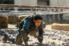 Alicia Edogamhe come Adele in Minerva - La Scuola 1x02