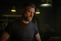 Shane McRae in Silo 3x03
