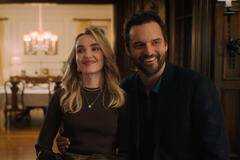 Chloe Fineman e Jake Johnson in The Dink - Mago del pickleball