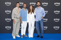 Francesco Gheghi, Francesco Carrozzini, Sabrina Impacciatore e Alessandro Borghi al Prime Video Presents Italia 2026 per presentare Un'altra madre, il 9 luglio 2026 in Roma (Italia)