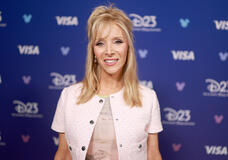 Lisa Kudrow al Disney Entertainment Showcase del D23: The Ultimate Disney Fan Event, il 14 agosto 2026 ad Anaheim, California