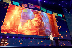 Benjamin Bratt per Coco 2 sul palco del Disney Entertainment Showcase al D23: The Ultimate Disney Fan Event il 14 agosto 2026 ad Anaheim, California