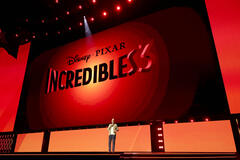 Pete Docter, direttore creativo di Pixar Animation Studios, per Gli Incredibili 3 sul palco del Disney Entertainment Showcase al D23: The Ultimate Disney Fan Event il 14 agosto 2026 ad Anaheim, in California