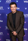Orlando Bloom al Disney Entertainment Showcase del D23: Legends il 16 agosto 2026 ad Anaheim, California