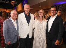(S-D) Alan Bergman, Presidente di Disney Entertainment, Bob Iger, ex CEO di The Walt Disney Company, Dana Walden, Presidente e Direttore Creativo di The Walt Disney Company, e Asad Ayaz, Direttore Marketing e Brand di The Walt Disney Company, al Disney Entertainment Showcase al D23: Legends il 16 agosto 2026 ad Anaheim, California