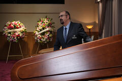 Muertos S.r.l. 1x06 - First Look