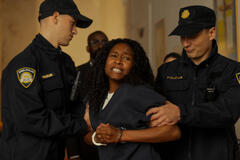 Carlacia Grant come Cleo in Outer Banks 5x03