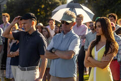 (S-D) Drew Starkey come Rafe, Jason Davis come Dale, Mia Challis come Ruthie in Outer Banks 5x04