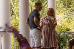 (S-D) Drew Starkey come Rafe, Caroline Arapoglou come Rose Cameron in Outer Banks 5x05