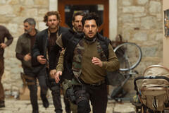 Ali Lopez-Sohaili come Zac in Outer Banks 5x09