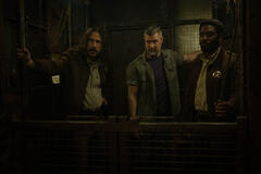Billy Postlethwaite, Shane McRae e Chinaza Uche in Silo 3x08