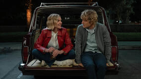 Rhea Seehorn e Owen Wilson in Stick 2x06