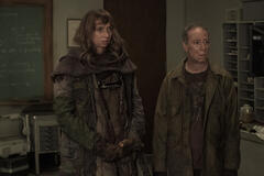 Lauren Lapkus, Kevin Sussman in Stuart Fails to Save the Universe 1x01