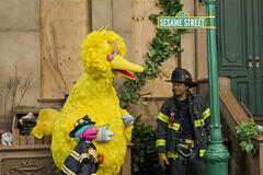Big Bird in Temporale a Sesame Street