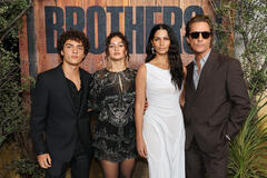 Matthew McConaughey, Camila Alves McConaughey e i loro figli, Levi e Vida, alla première mondiale della serie 'Brothers' presso l'Hammer Museum, il 17 settembre 2026