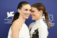 Le attrici Rooney Mara, Kate Mara al photocall del film Bucking Fastard al Festival del Cinema di Venezia 83, giovedì 3 settembre 2026
