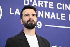 Regista Mohsen Gharaei al photocall del film Moragheb (Falling House) al Festival del Cinema di Venezia 83, giovedì 3 settembre 2026