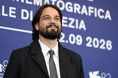 Daniel Zovatto al photocall del film The Basics of Philosophy al Festival del Cinema di Venezia 83, venerdì 4 settembre 2026
