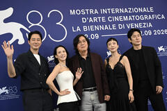 Delegazione del film Ga-neung-han sa-rang (Possible Love) (tra cui Cho Yeo-jeong, Lee Chang-dong, Jeon Do-yeon, Sul Kyung-gu) al Festival del Cinema di Venezia 83, domenica 6 settembre 2026