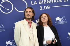 Luca Marinelli e Susan Sarandon al photocall del film The Echo Chamber al Festival del Cinema di Venezia 83, domenica 6 settembre 2026