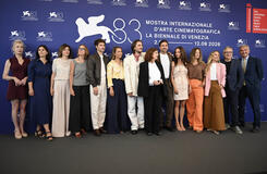 Delegazione del film The Echo Chamber (tra cui Alicia Vikander, Luca Marinelli, Susan Sarandon, Andrea Pallaoro, Ludovica Rampoldi, Ilaria Bernardini) al Festival del Cinema di Venezia 83, domenica 6 settembre 2026