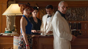 Cristina Kovani come Vicky, Daniel Holguin come Gerard, Gonzalo de Castro come Fonseca in Il problema finale 1x03