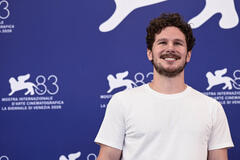 Tommaso Landucci al photocall del film I figli della scimmia al Festival del Cinema di Venezia 83, lunedì 7 settembre 2026