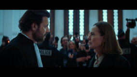 Laurent Lafitte e Carole Bouquet in Un bon avocat di Tristan Séguéla