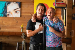 Matthew McConaughey e Woody Harrelson in Brothers