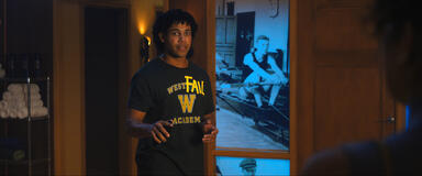 Jude Wilson come Baloo Garner in Crew Girl 1x04