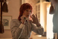 (S-D) Vicky Krieps come Maggie Sullivan in Monster: La storia di Lizzie Borden 1x05