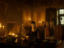 Vicky Krieps come Elizabetta Bathory in Monster: La storia di Lizzie Borden 1x01