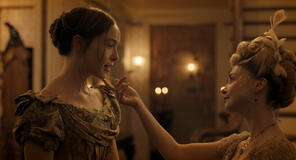 (S-D) Ella Beatty come Lizzie Borden, Jessica Barden come Nance O'Neil in Monster: La storia di Lizzie Borden 1x03
