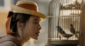 Ella Beatty come Lizzie Borden in Monster: La storia di Lizzie Borden 1x03