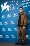 Dylan Southern al photocall di 'Oasis: Don't Look Back in Anger' all'83a Mostra Internazionale d'Arte Cinematografica di Venezia