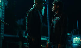 (S-D) Josh Hartnett come Calvin e Rohan Campbell come Jay Penney in Below 1x03