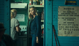 Natasha Henstridge come Jan Hickey in Below 1x05