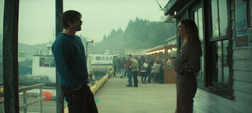 Josh Hartnett come Calvin e Mackenzie Davis come Fonda Lee in Below 1x06