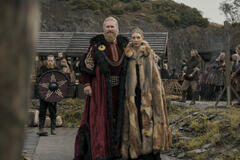 Rune Temte (Gorm) e Sisse Marie (Thyra) in Bloodaxe - Stagione 1 - First Look