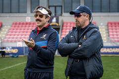 Jason Sudeikis e Brendan Hunt in Ted Lasso 4x07