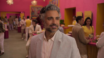 Jaime Camil in Acapulco 3x01