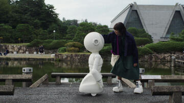 Rashida Jones in Sunny 1x02