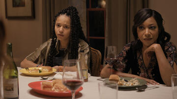 Djouliet Amara e Gabrielle Dennis in Il premio del destino 1x02