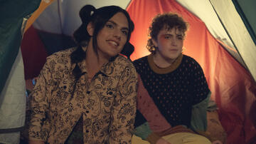 Bel Priestley e Ash Self in Heartstopper 2x03 - Immagine dal set